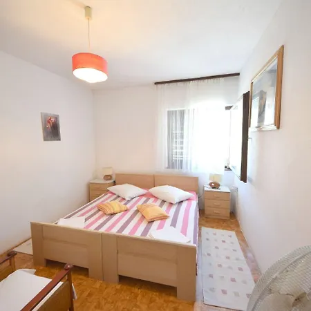 Guest house Smilje 3*